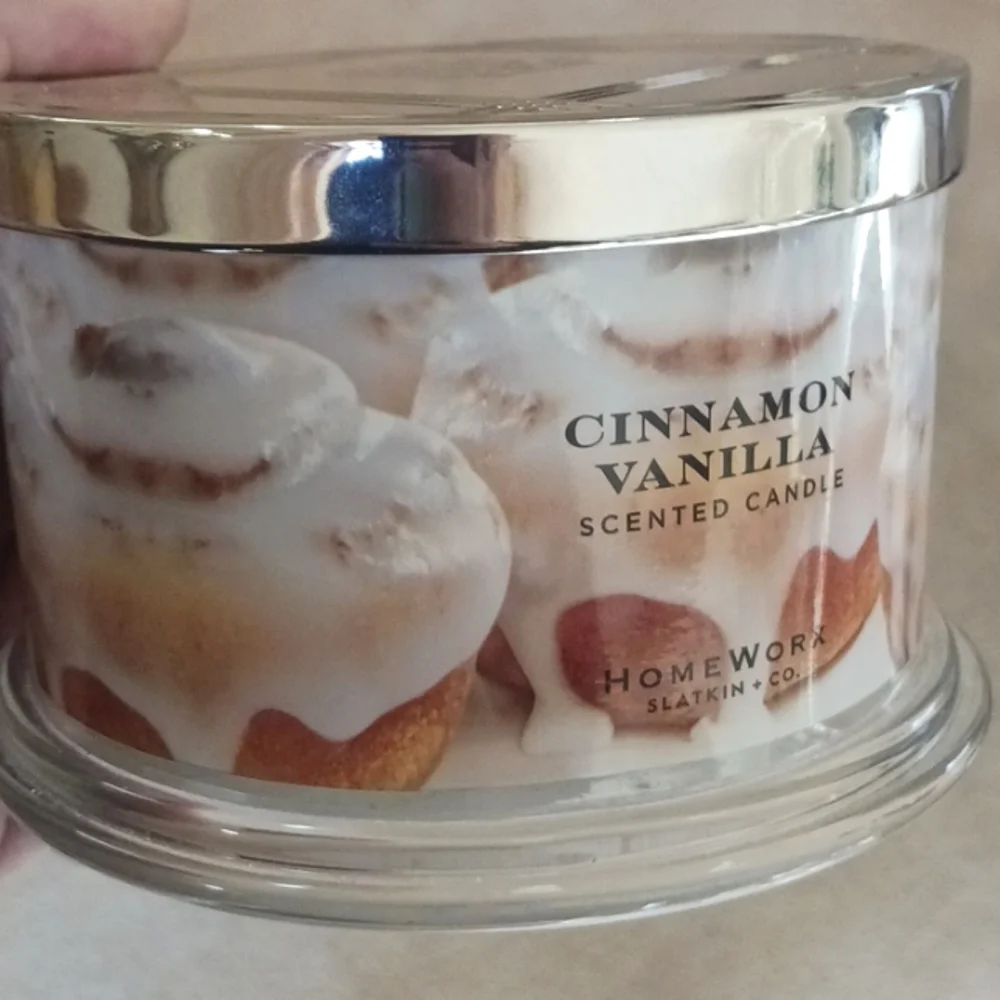 Candles Homeworx by slatkin cinnamon- vanilla, 4 wick, "Brand New" set of 2 - Picture 7 of 11
